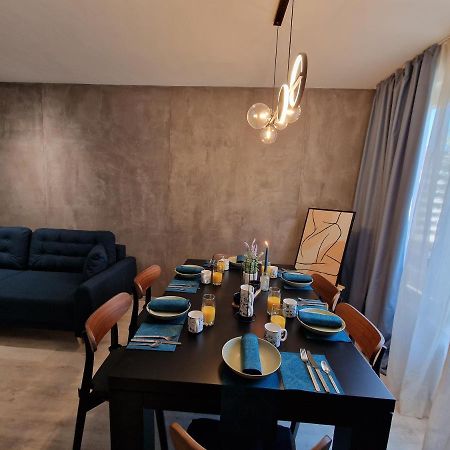 Marsselis Luxe Port Apartment Várna Kültér fotó