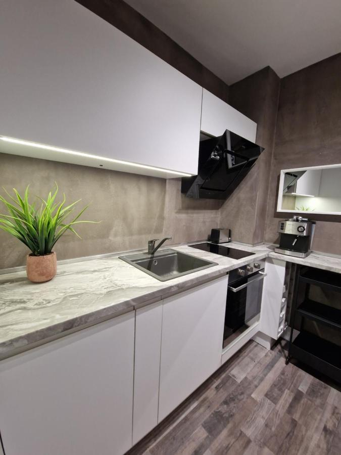 Marsselis Luxe Port Apartment Várna Kültér fotó