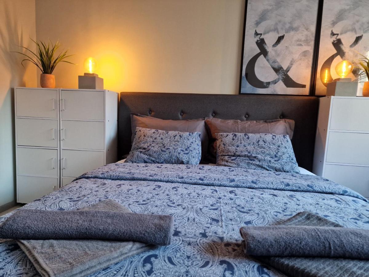 Marsselis Luxe Port Apartment Várna Kültér fotó